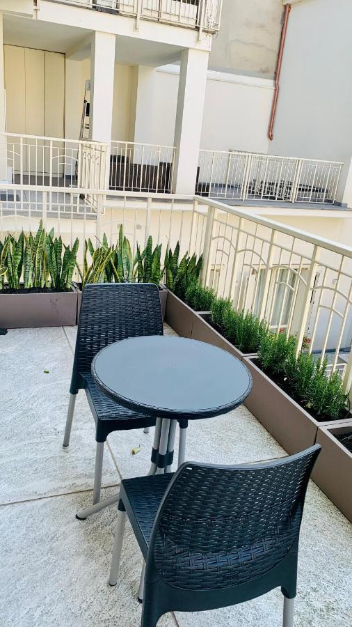 Milano Bocconi-Navigli 10 Apartamento Exterior foto